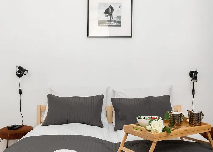 Wood And Grey - Strzalowa 3 By Renters - Self Check In 24h * Poznan