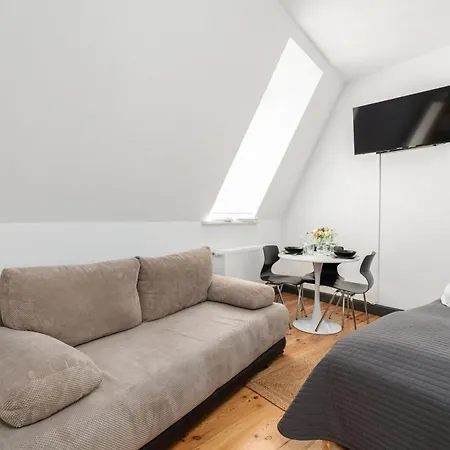 Wood And Grey - Strzalowa 3 By Renters - Self Check In 24h Apartment
