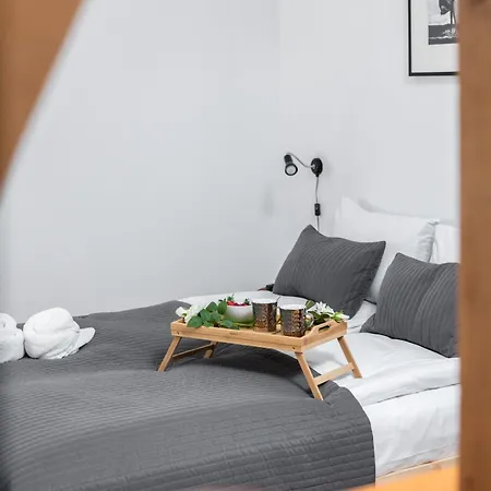 Apartment Wood And Grey - Strzalowa 3 By Renters - Self Check In 24h Poznan