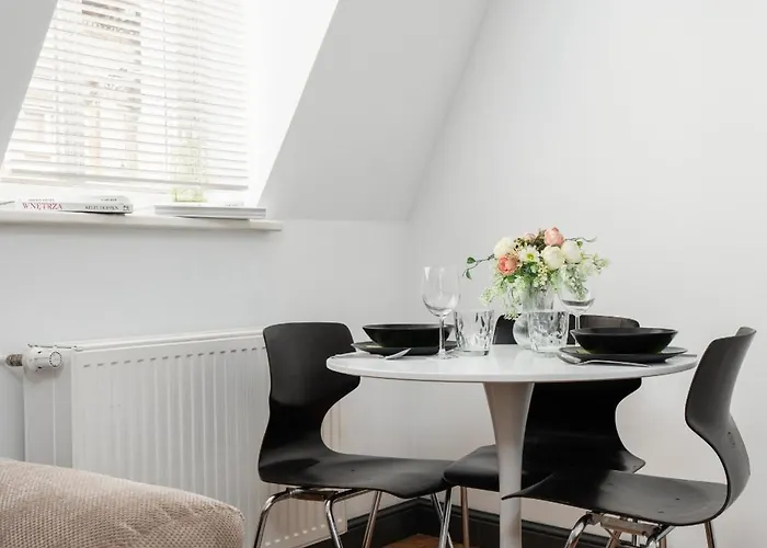 Wood And Grey - Strzalowa 3 By Renters - Self Check In 24h Apartment Poznan